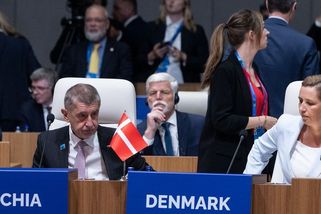 Českou delegaci na příštím summitu NATO v Tiraně povede Pavel - Novinky